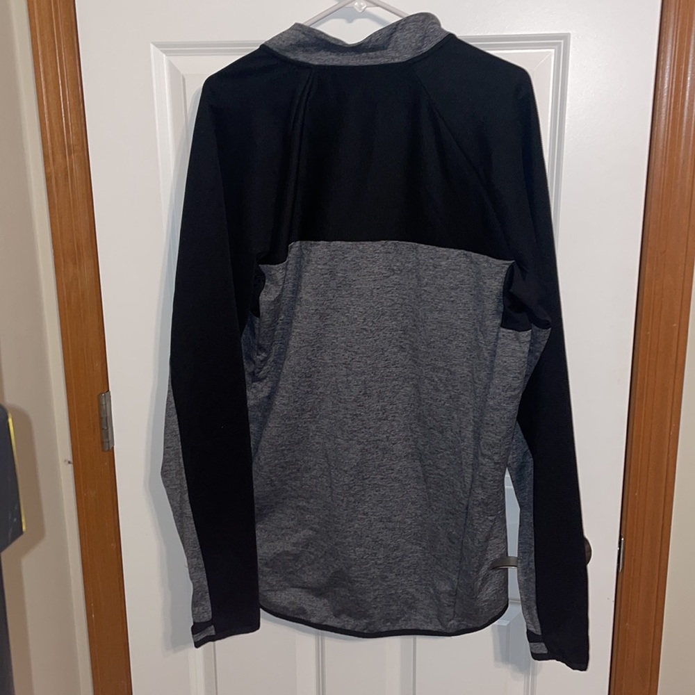 Sweater - Picture 4 of 5